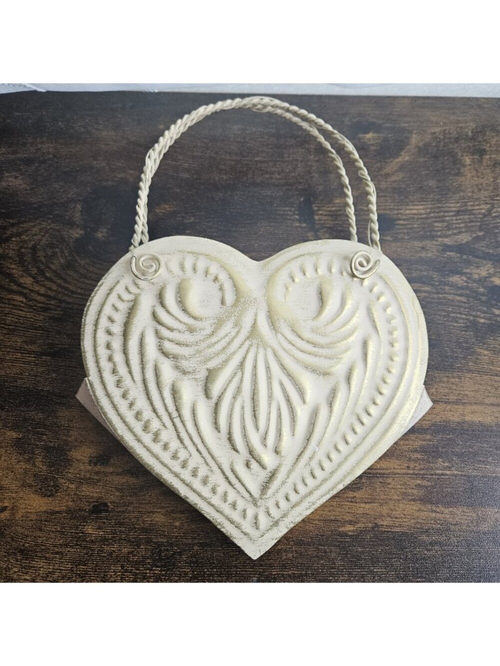 Metal Wall Hanging Heart White Cream Basket Flowers Cottagecore 9x6"